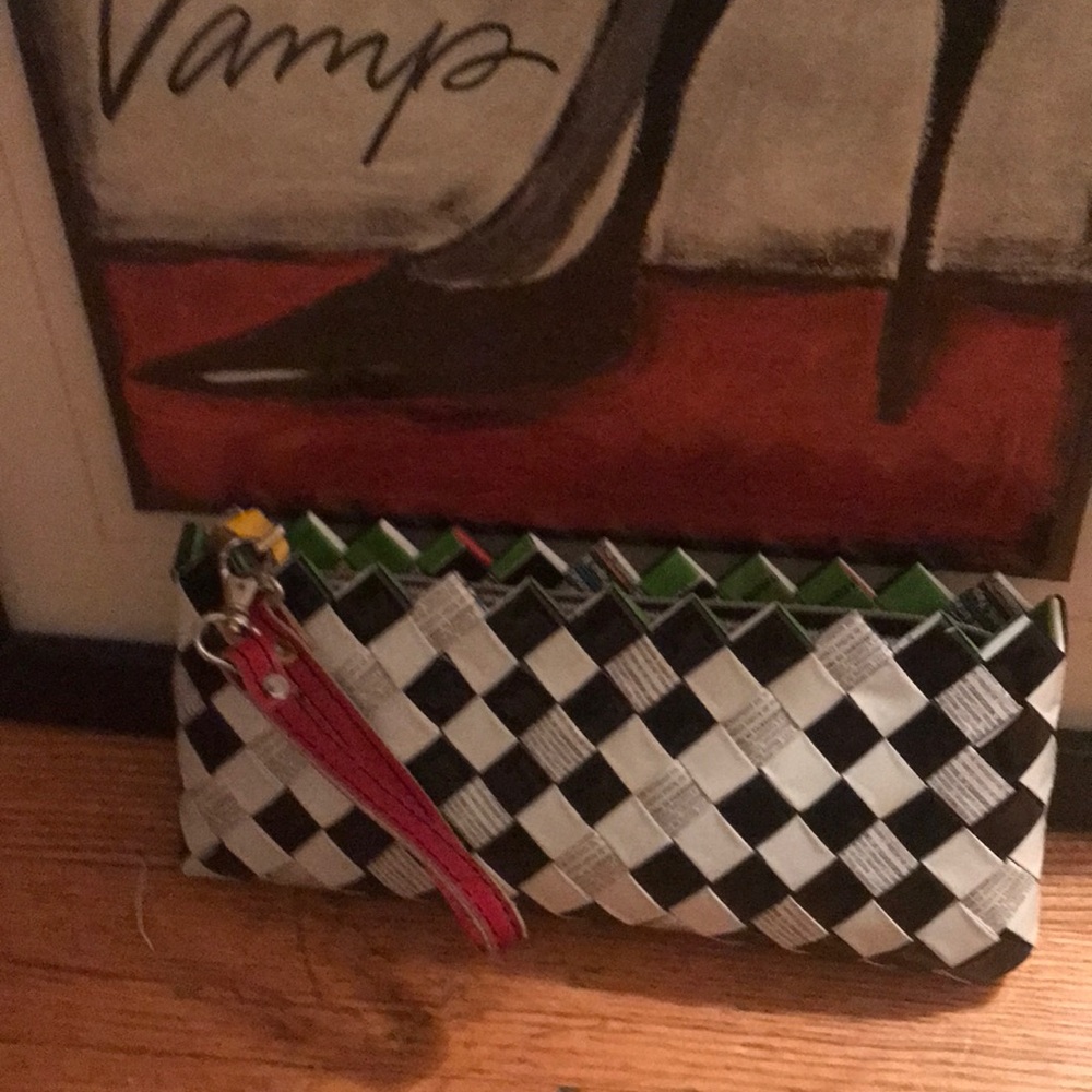NWOT clutch